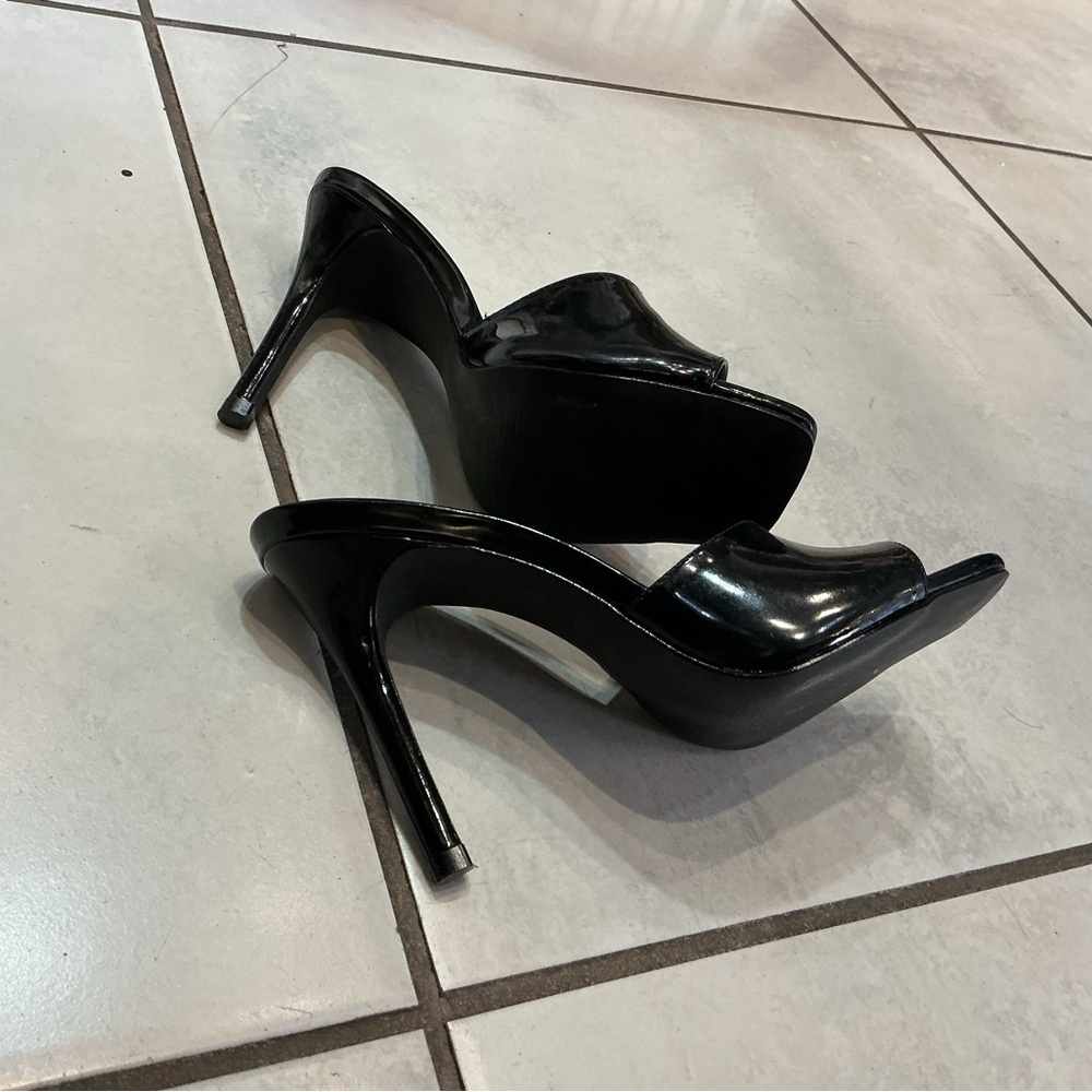 Steve Madden Signal Patent Mules Heels - Black Patent - Picture 8 of 8
